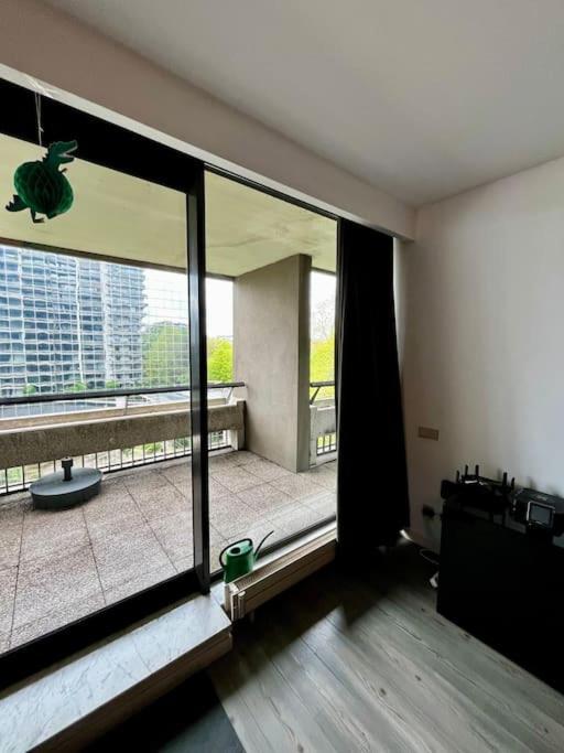 Big Apartment With Parking In Anversa Esterno foto