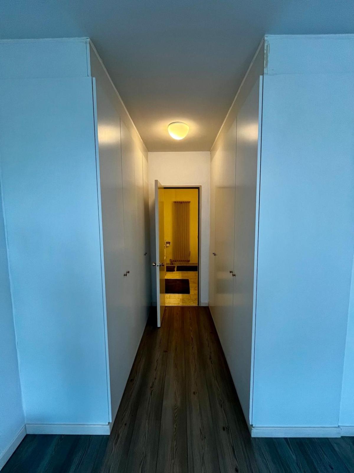 Big Apartment With Parking In Anversa Esterno foto