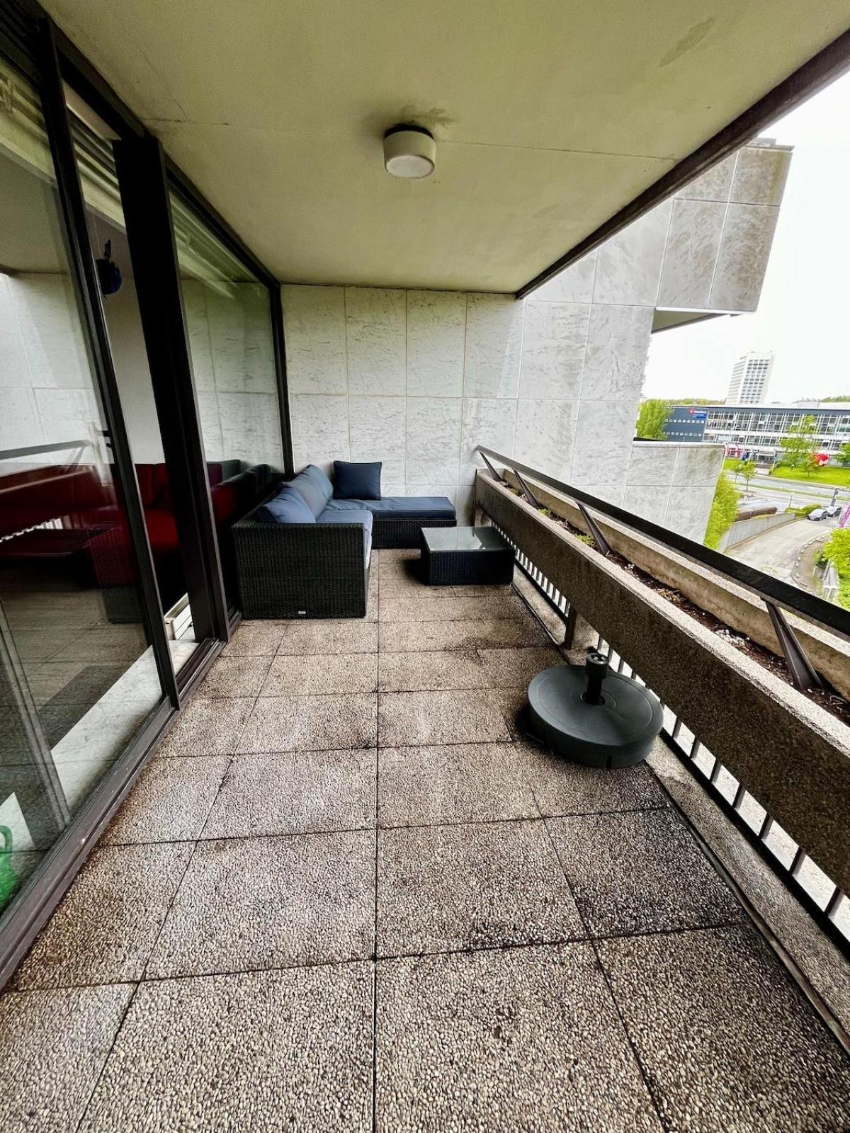 Big Apartment With Parking In Anversa Esterno foto